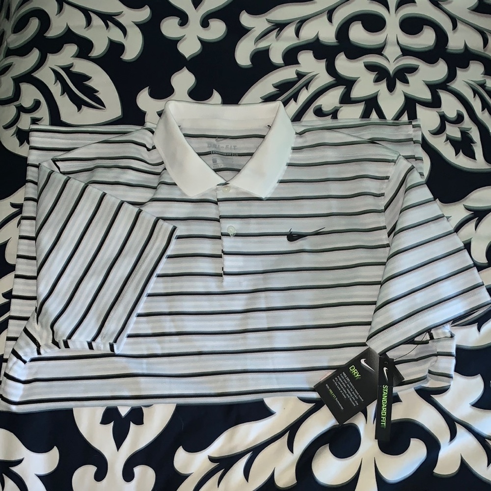 NWT Nike Dri-Fit Men’s Golf Shirt ⛳️